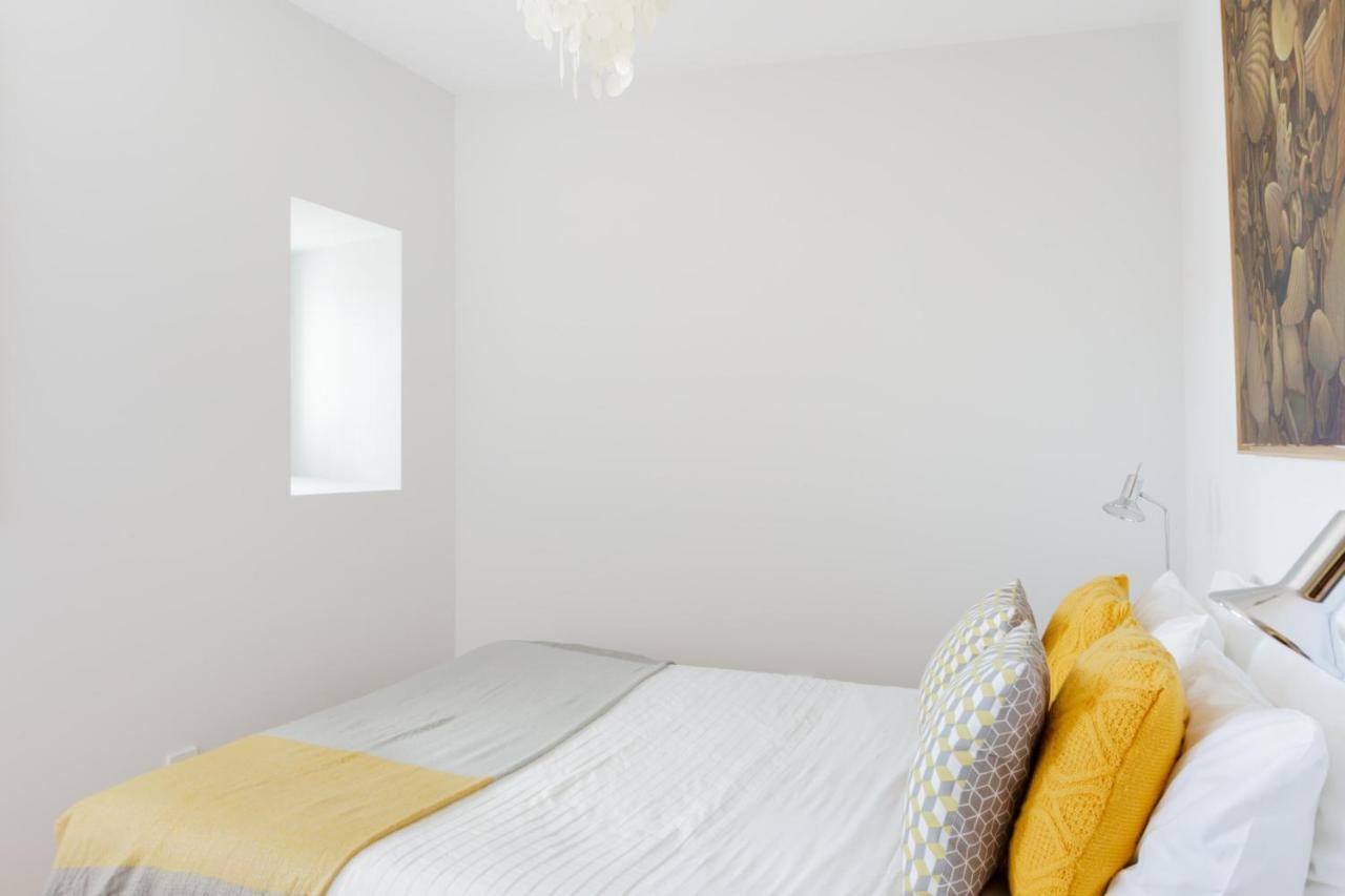 Amazing Rooftop Terrace With River And Historic City View 4 Bedrooms 4 Bathrooms Ac 19Th Century Building Chiado 리스본 외부 사진