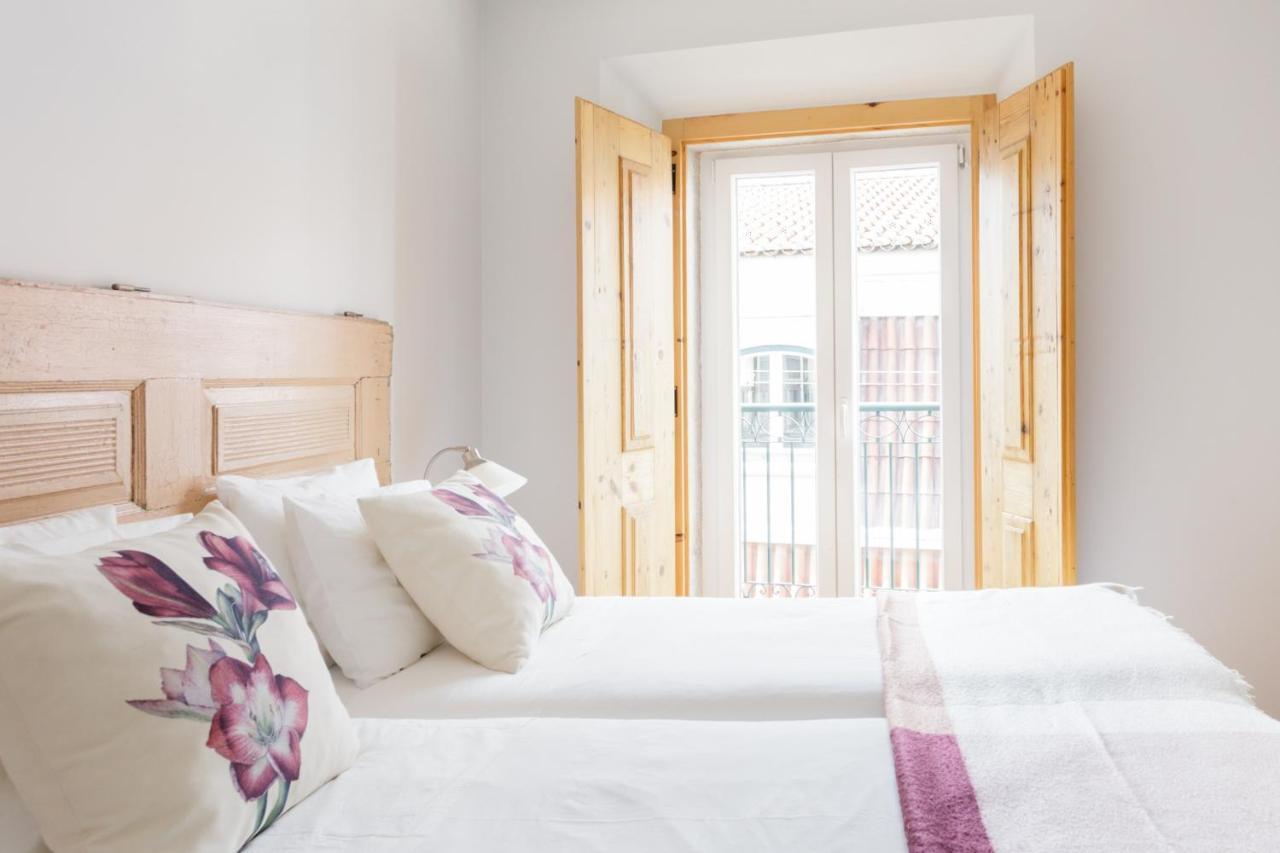Amazing Rooftop Terrace With River And Historic City View 4 Bedrooms 4 Bathrooms Ac 19Th Century Building Chiado 리스본 외부 사진