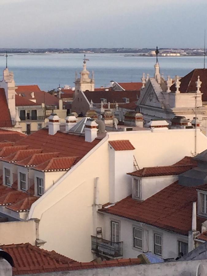 Amazing Rooftop Terrace With River And Historic City View 4 Bedrooms 4 Bathrooms Ac 19Th Century Building Chiado 리스본 외부 사진