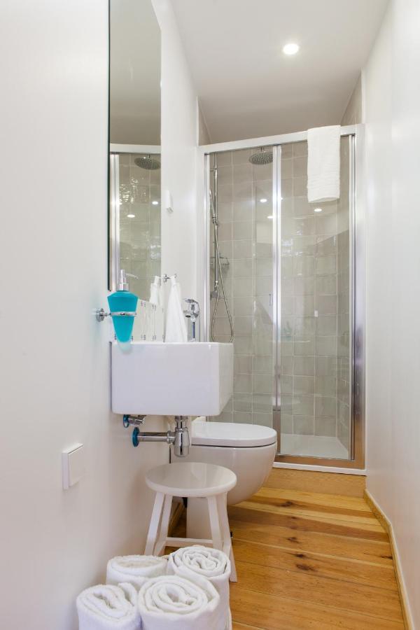 Amazing Rooftop Terrace With River And Historic City View 4 Bedrooms 4 Bathrooms Ac 19Th Century Building Chiado 리스본 외부 사진