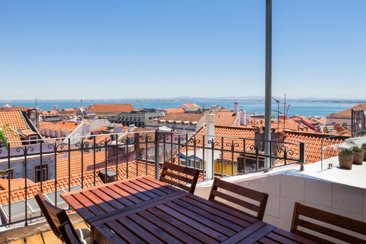 Amazing Rooftop Terrace With River And Historic City View 4 Bedrooms 4 Bathrooms Ac 19Th Century Building Chiado 리스본 외부 사진